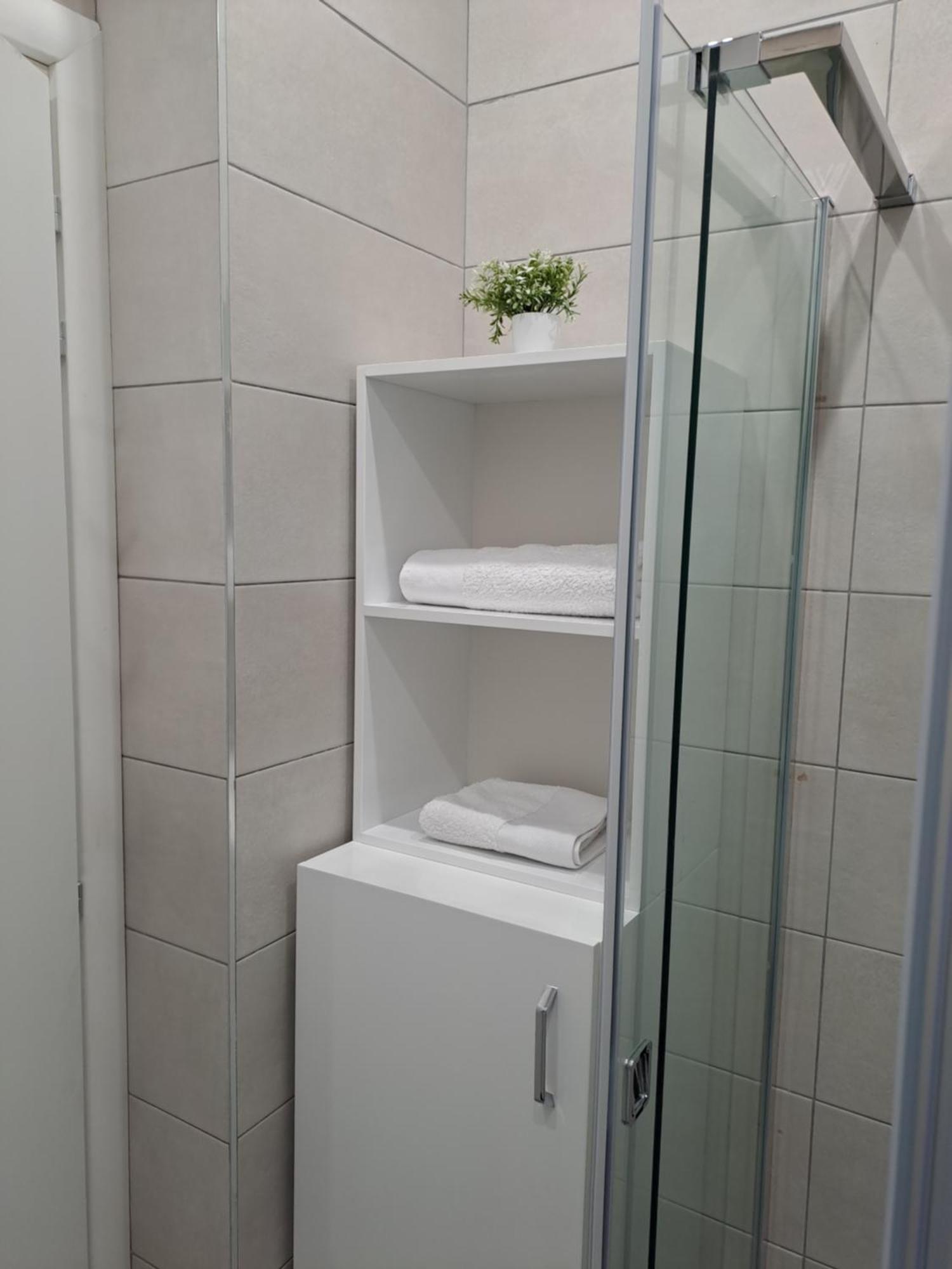 Solar Rooms And Apartments Himare Phòng bức ảnh